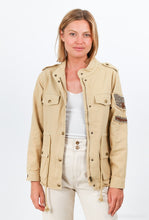 Ladda upp bild till gallerivisning, Beige armyjacka
